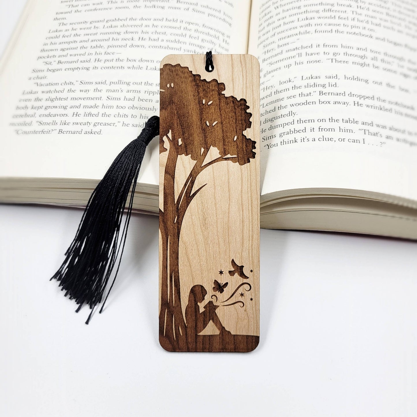 Treeside reading wood bookmark - book gifts / eco-friendly