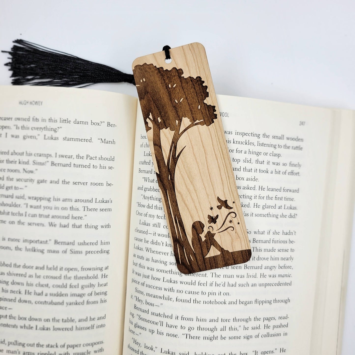 Treeside reading wood bookmark - book gifts / eco-friendly